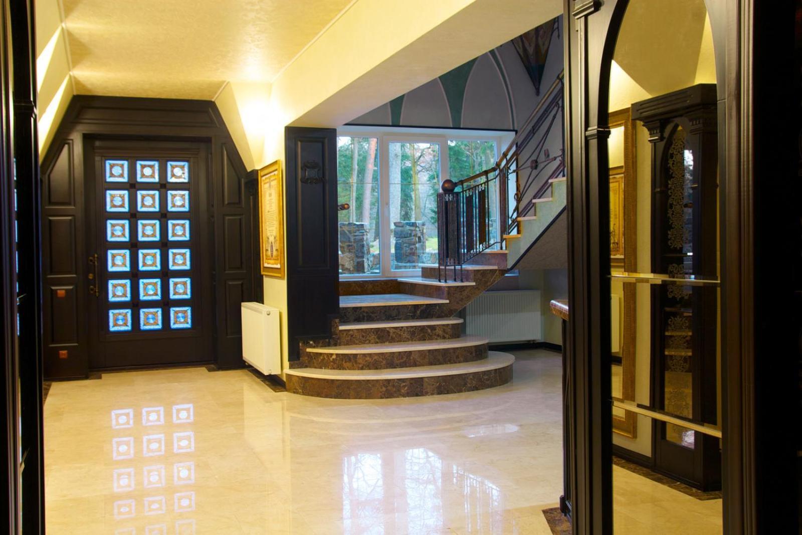 Sherwood Hotel Dolgomostiska 外观 照片