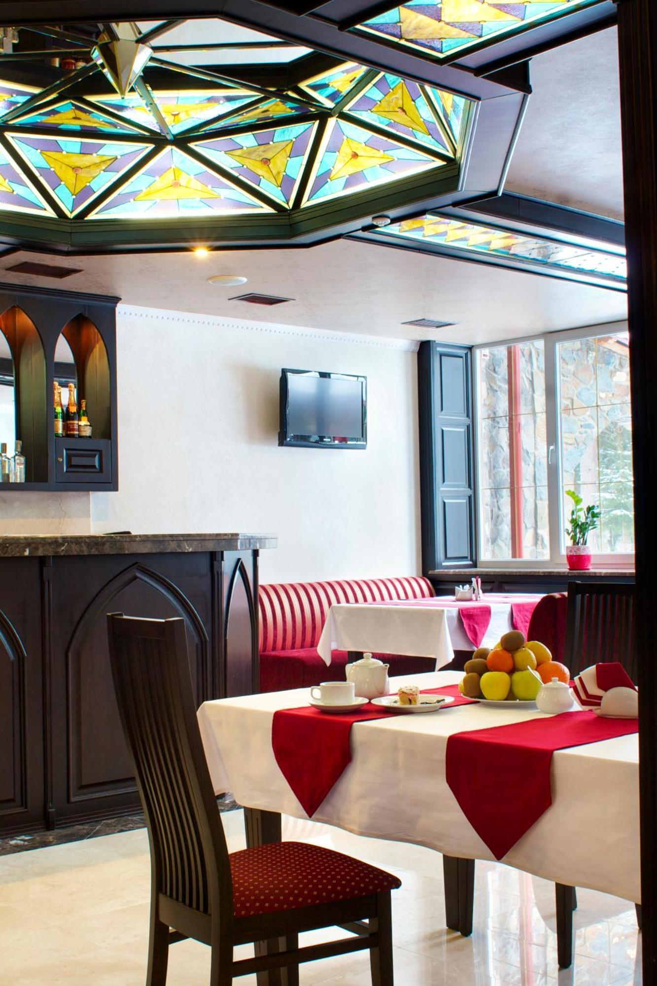 Sherwood Hotel Dolgomostiska 外观 照片